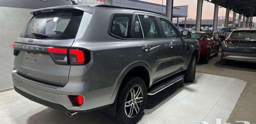فورد ايفرست XLS