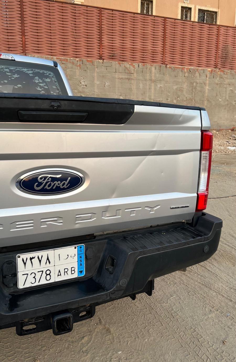فورد F350 نظيفة