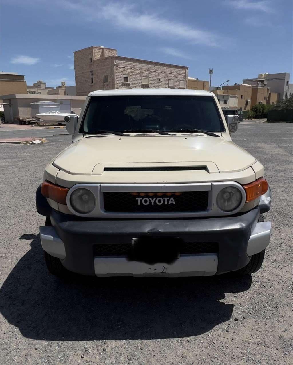2010 تويوتا FJ