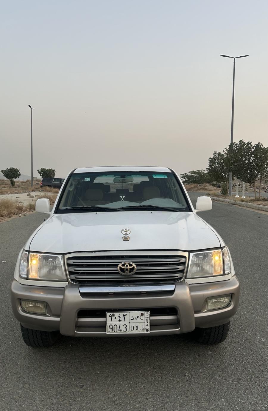 جيب لاندكروز GXR