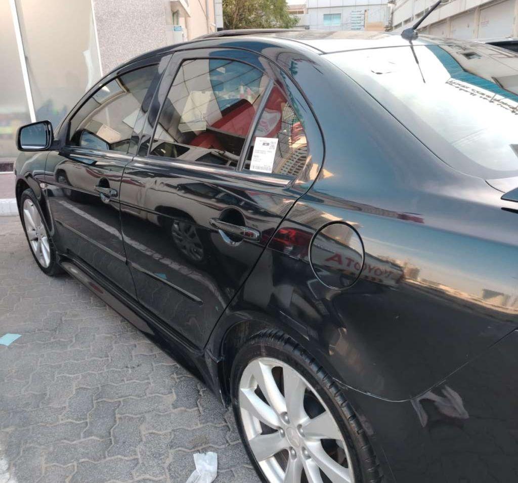 2013 ميتسوبيشي لانسر