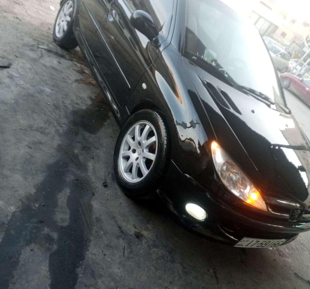 2002, بيجو, 206,