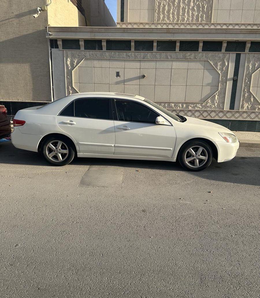 هوندا 205. على