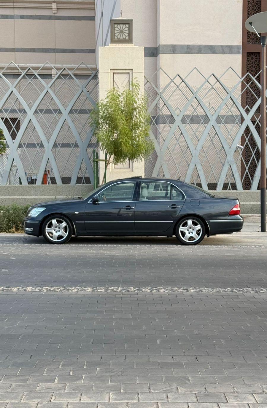 لكزس 430 ال