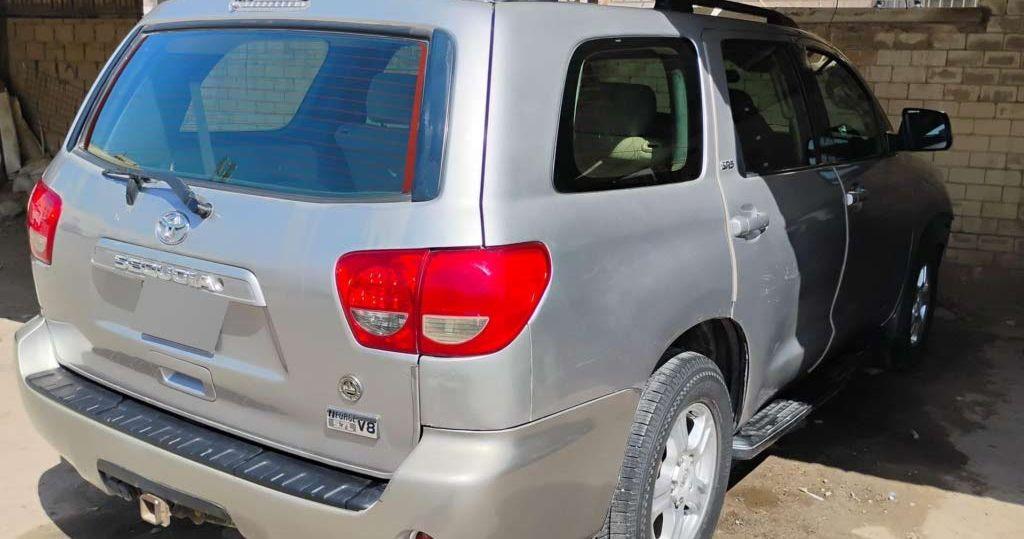 2011 تويوتا سيكويا