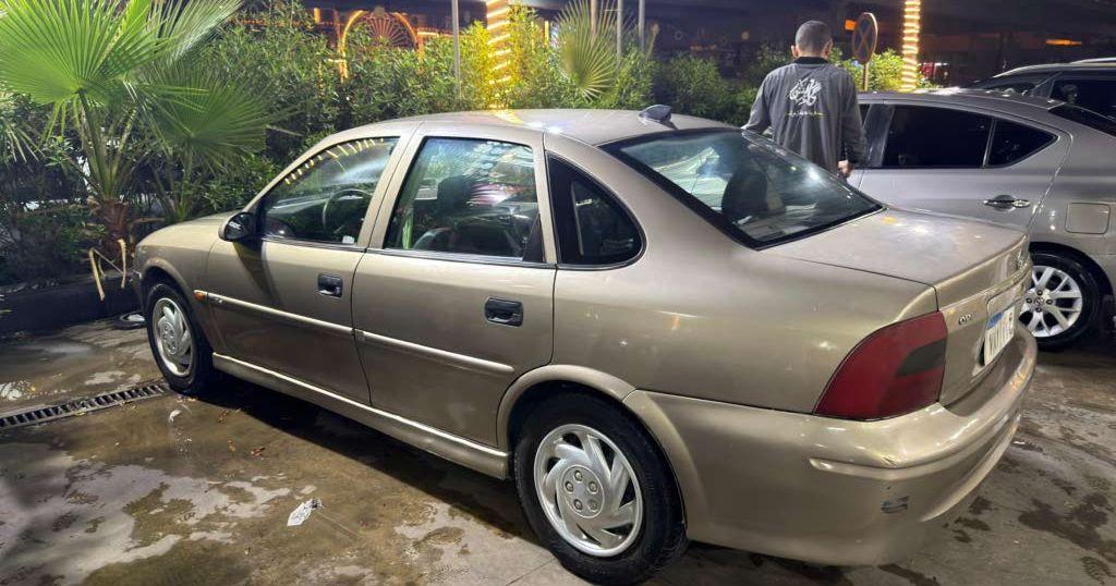 2003 أوبل فيكترا