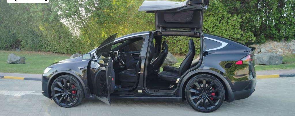 2017 تيسلا موديل