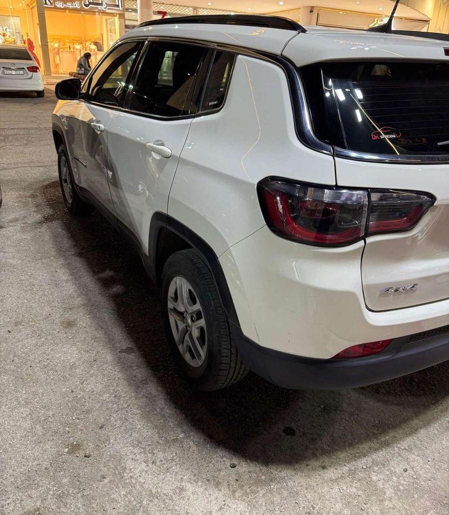 جيب كومباس Jeep
