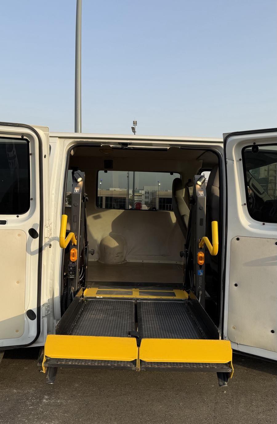 فورد E350 SUPER