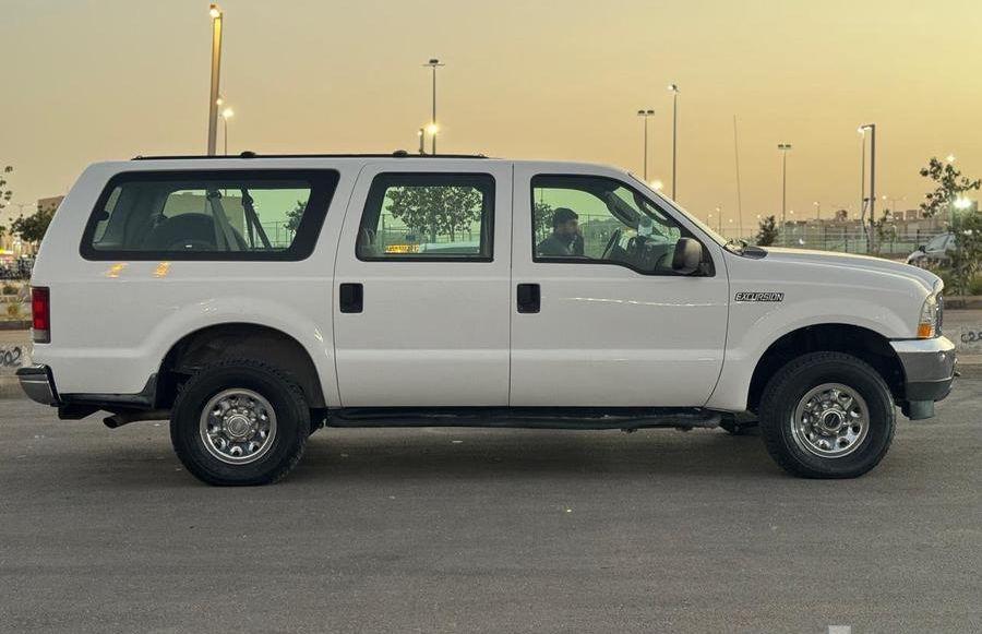 فورد اكسكيرجن 2003