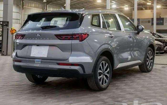 فورد تيريتوري امبيانتي
