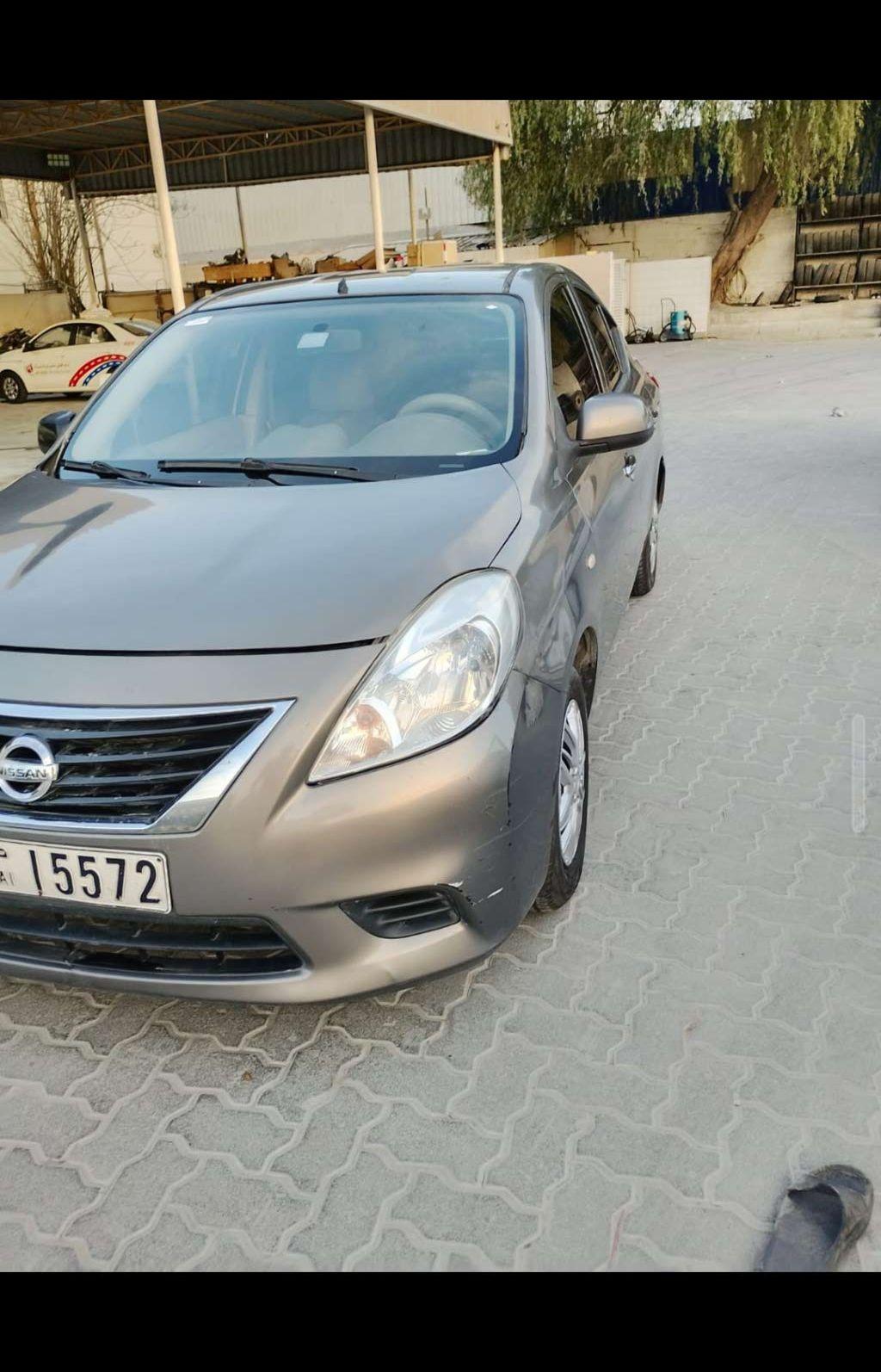 2011 نيسان صني