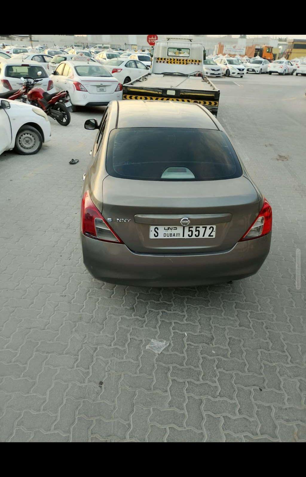 2011 نيسان صني