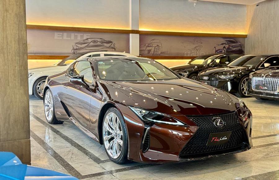 لكزس LC500h 2017