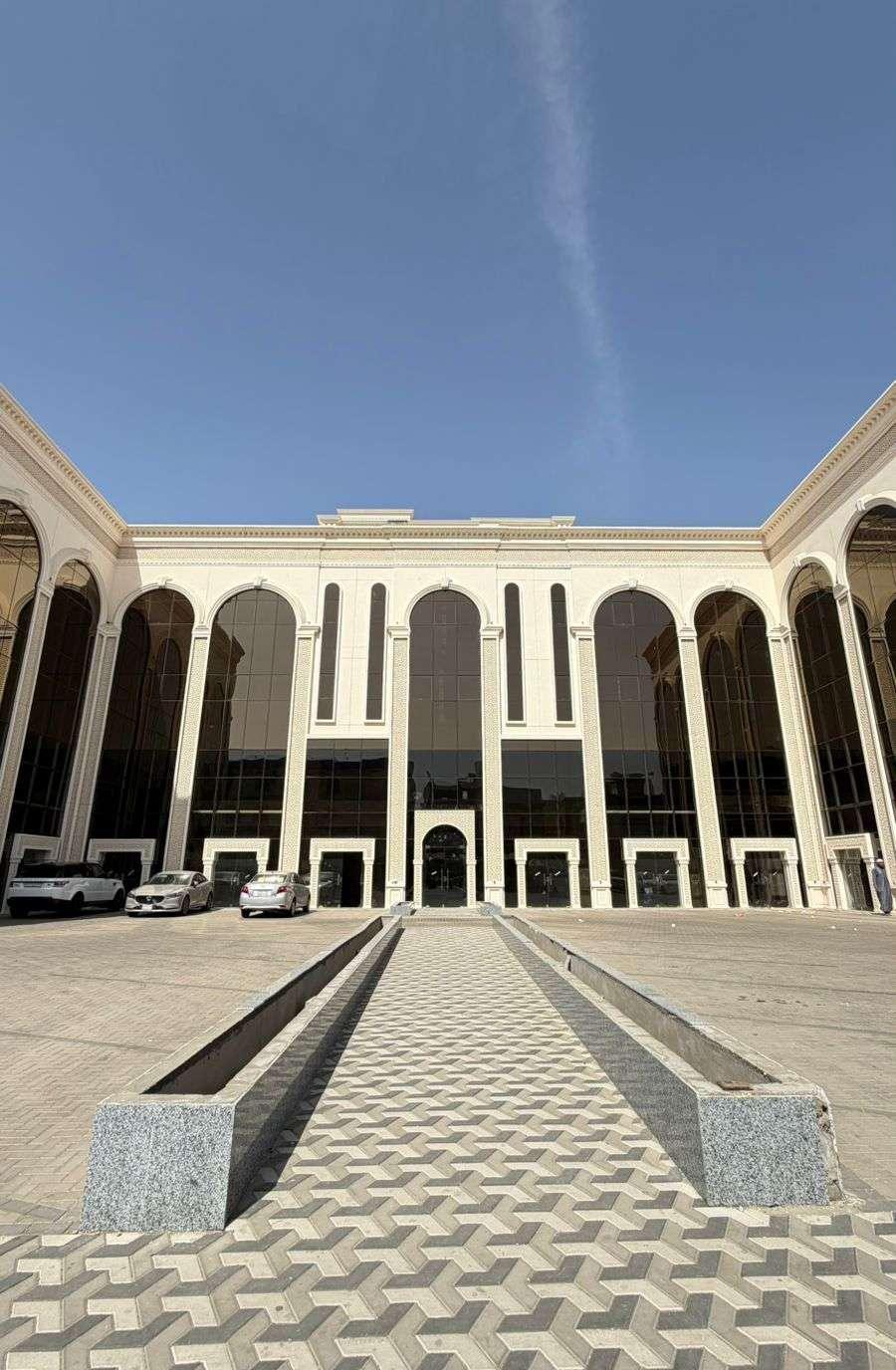 معرض للإيجار في