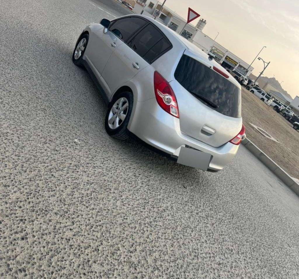 2009 نيسان تيدا