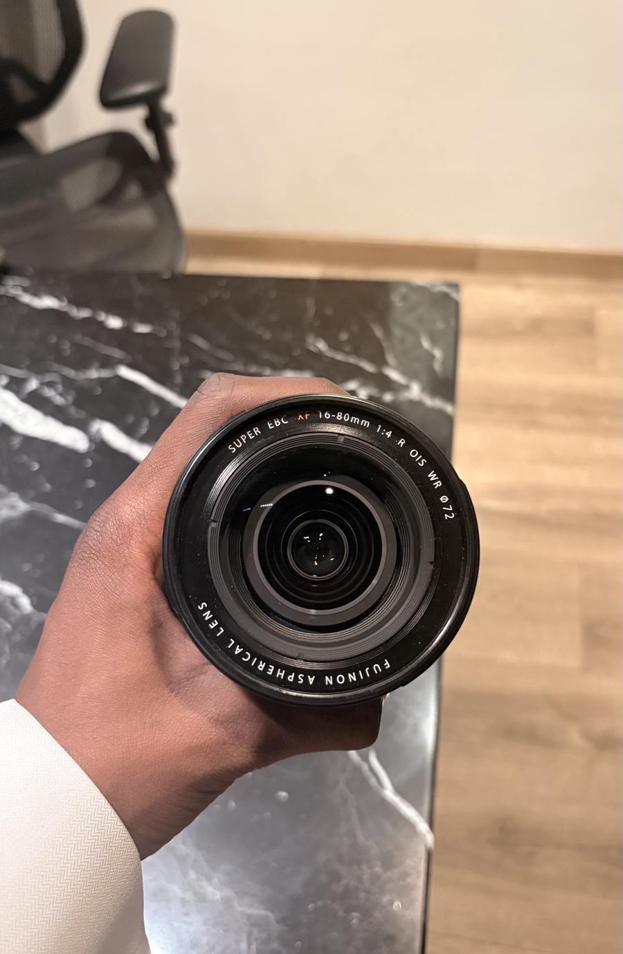 عدسة Fujifilm 16-80