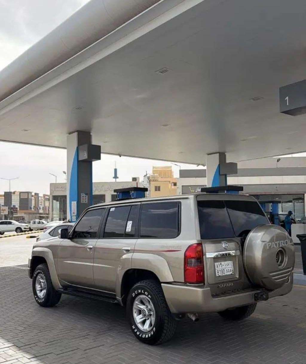 2005 نيسان باترول