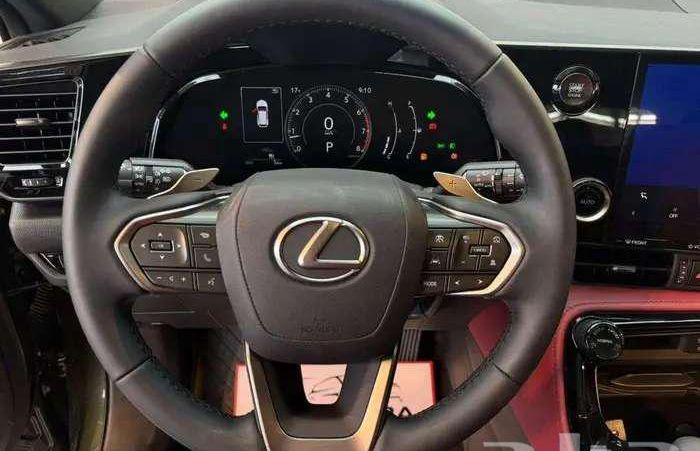 لكزس NX350 AA