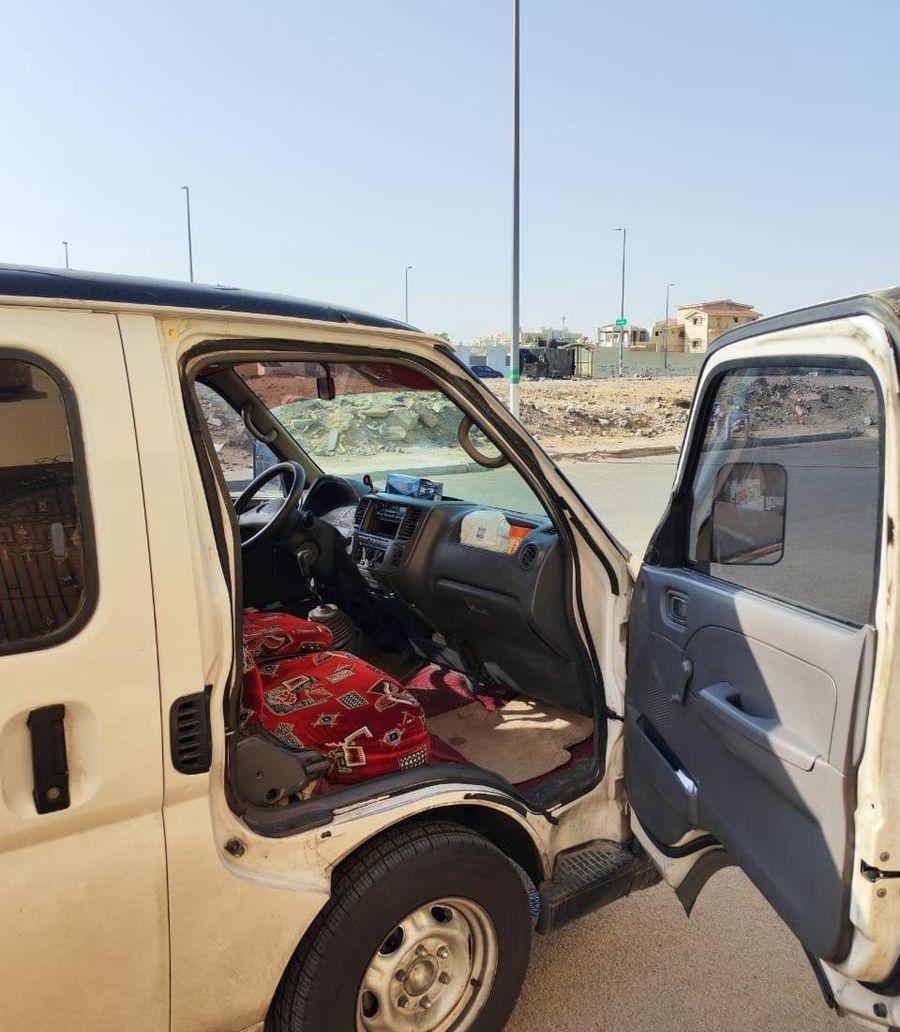باص نيسان 2007