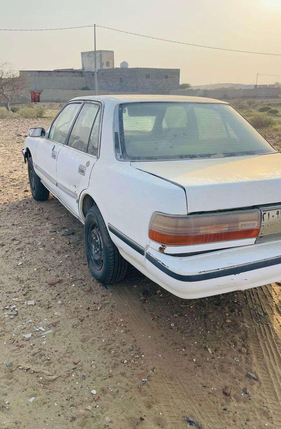 كرسيده مسقطه الموقع