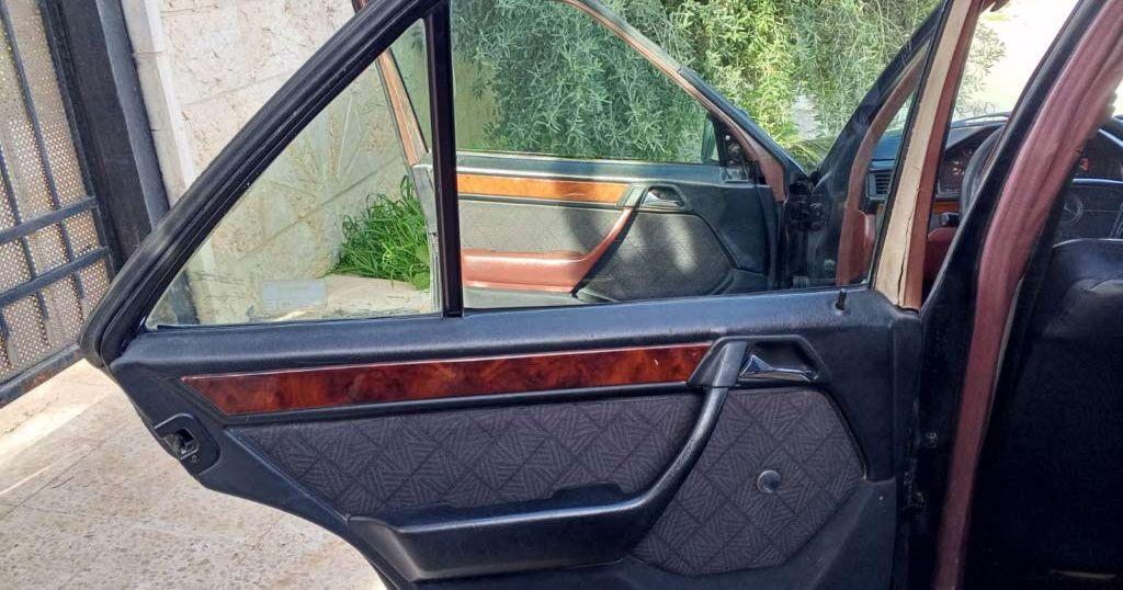 1990, مرسيدس بنز,