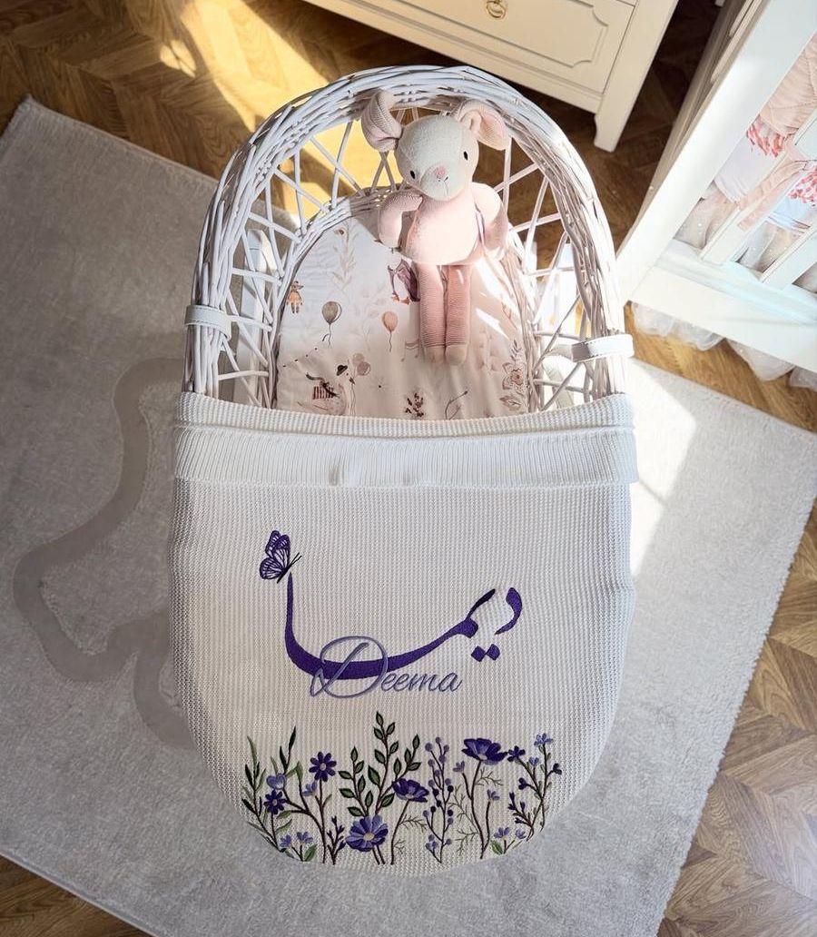 بطانية مطرزة بالاسم