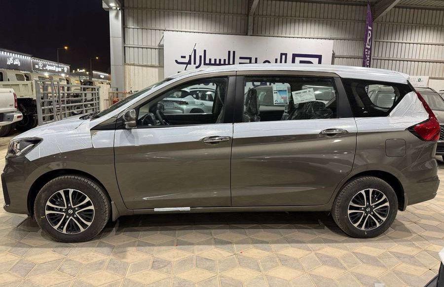 سوزوكي ارتيجا ستاندر