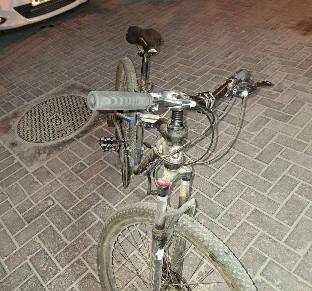 دراجة هوائية شبه