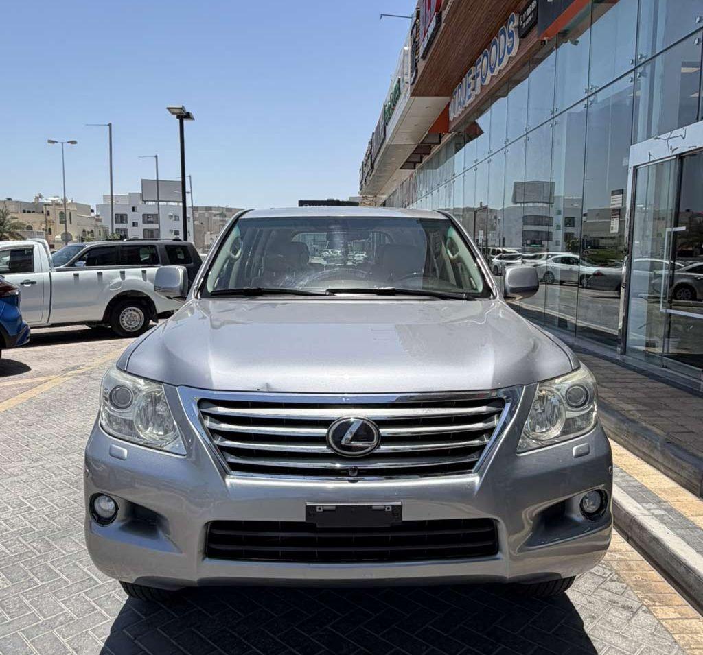 2009 لكزس LX