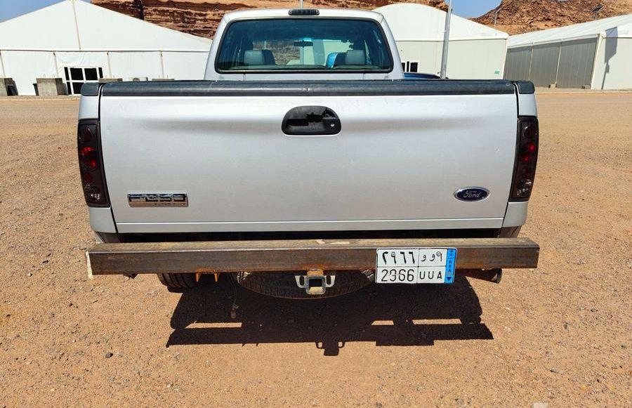 فورد F-250 شاص