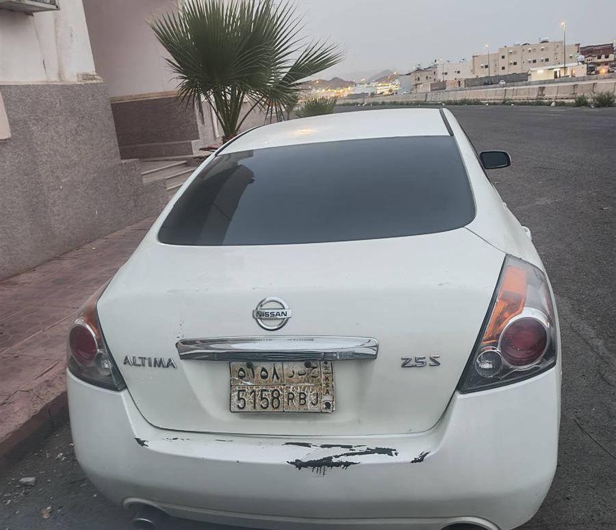 نيسان التيما 2012