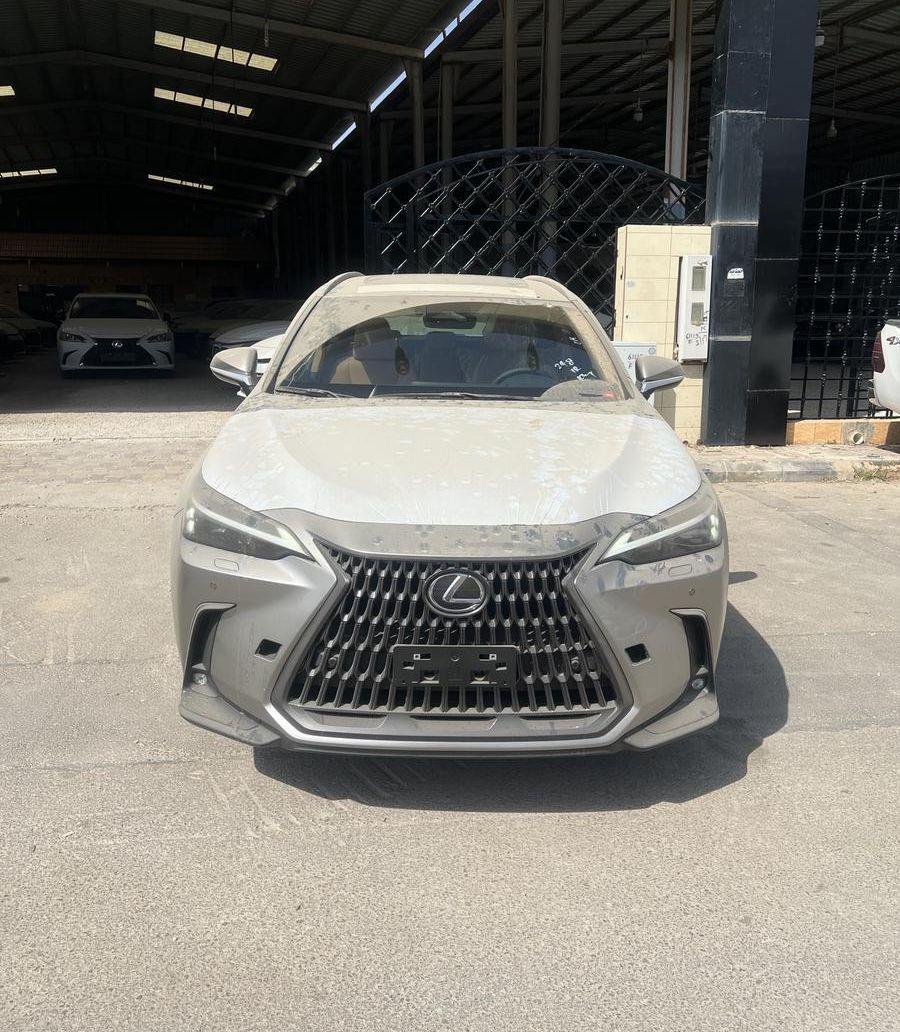لكزس NX350 -