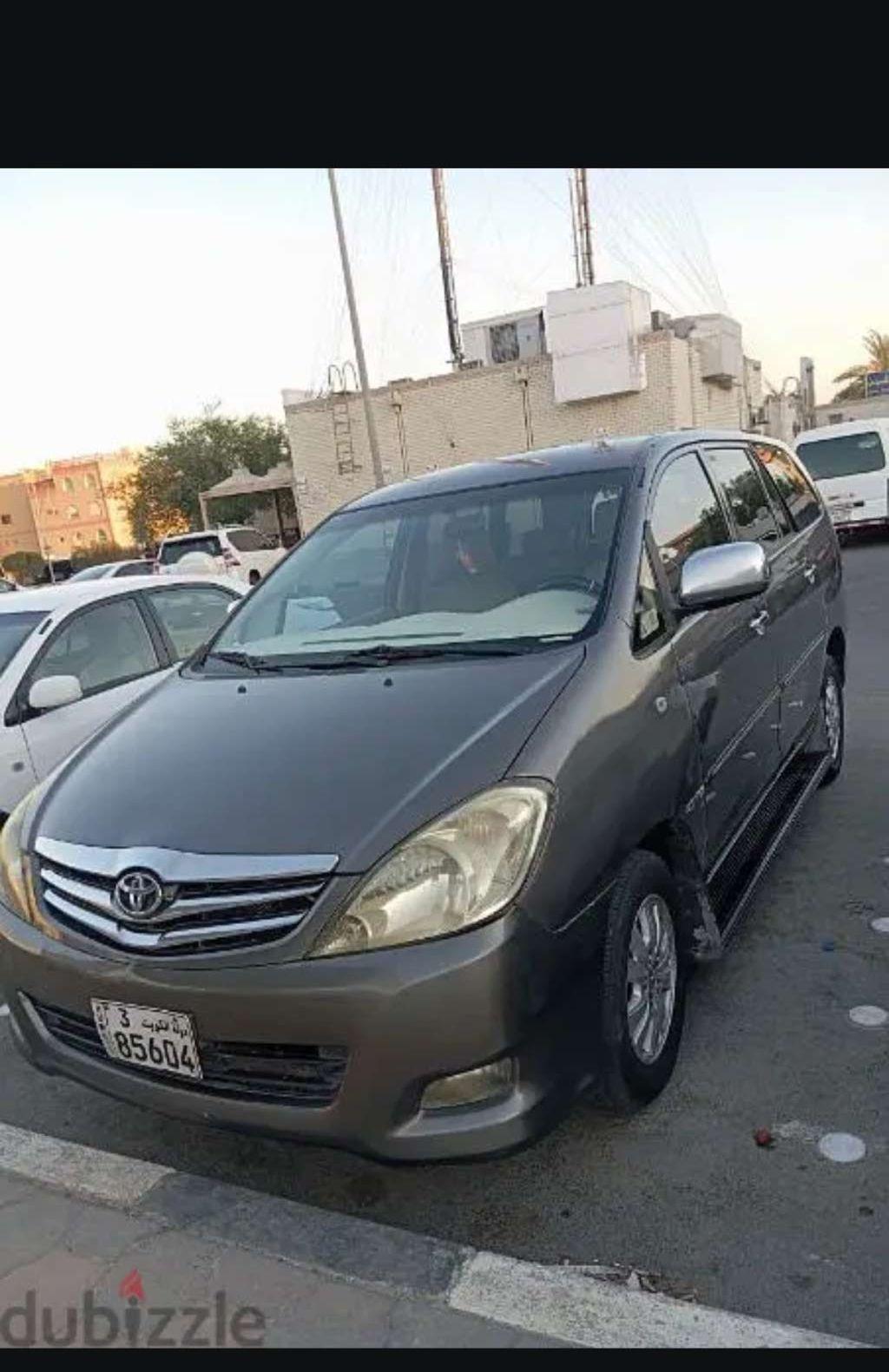 2011 تويوتا انوفا