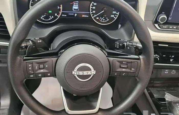 نيسان اكس تريل