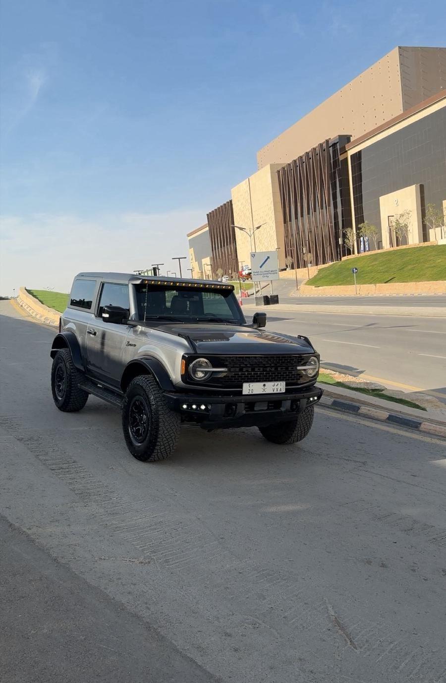 برونكو وايلد تراك