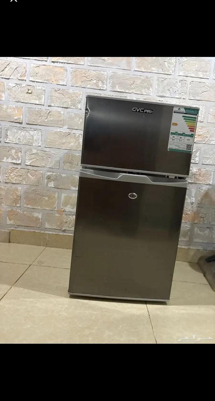 تلاجه قديمه من