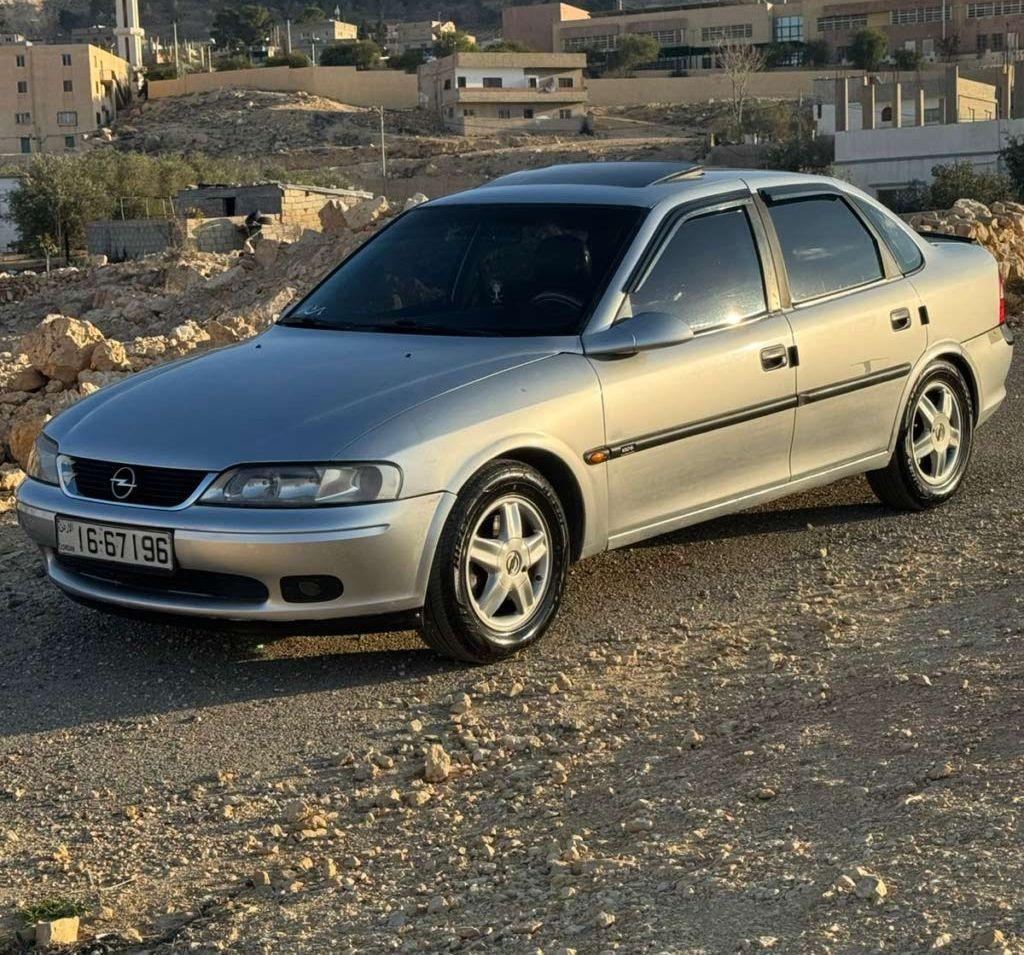 1997, أوبل, فيكترا
