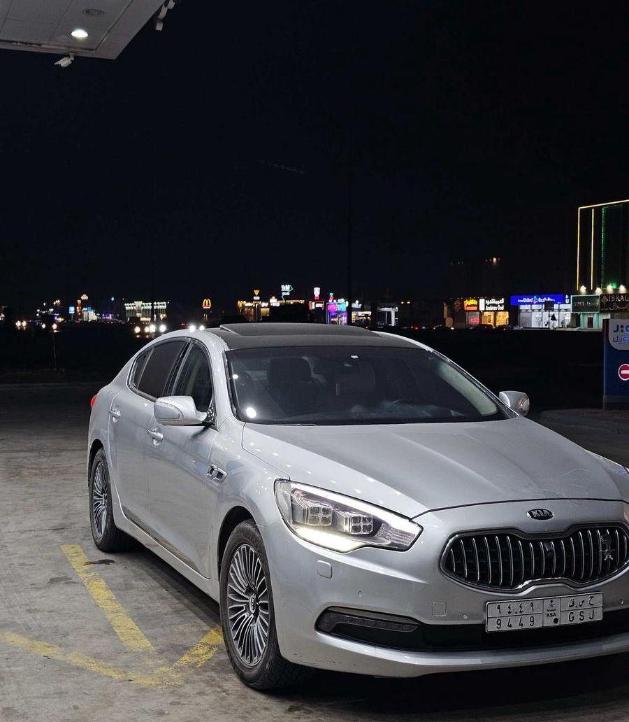 KIA QUORIS 2015
