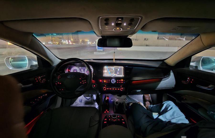 KIA QUORIS 2015