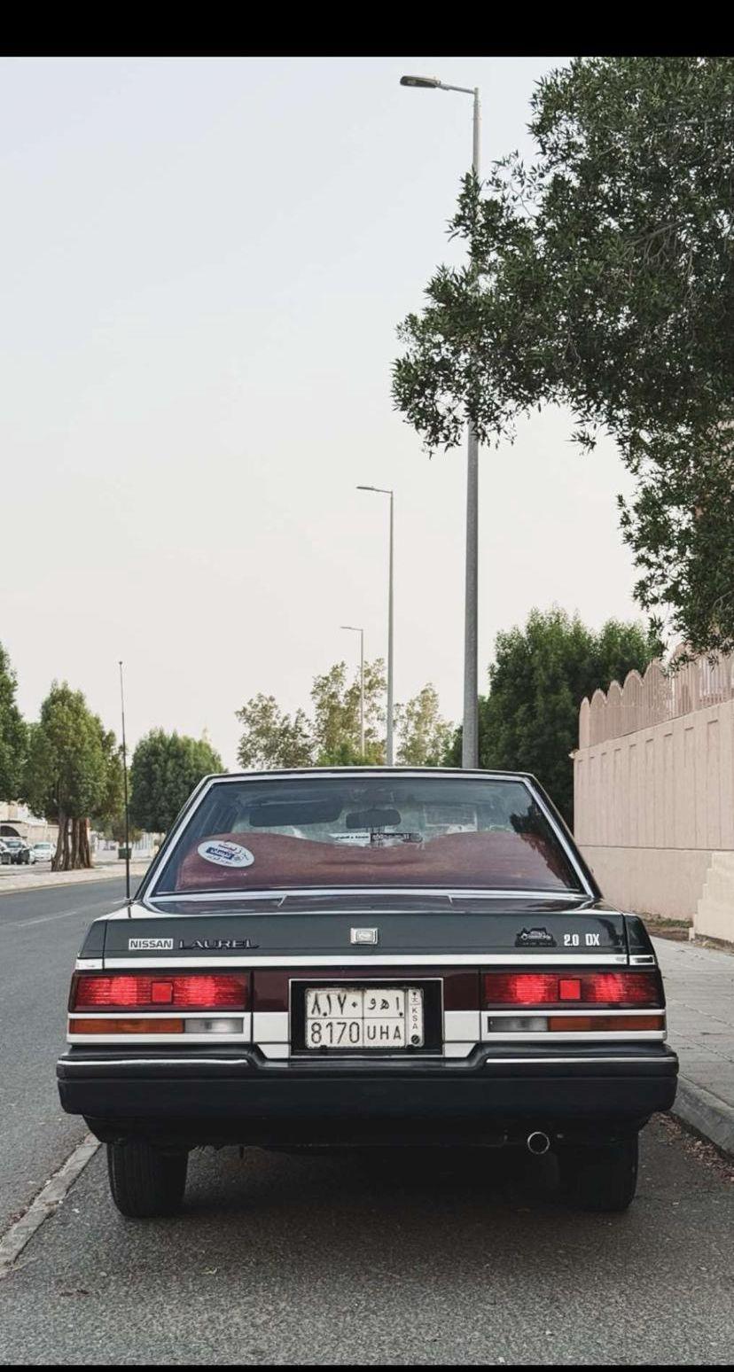 لوريل موديل 1985