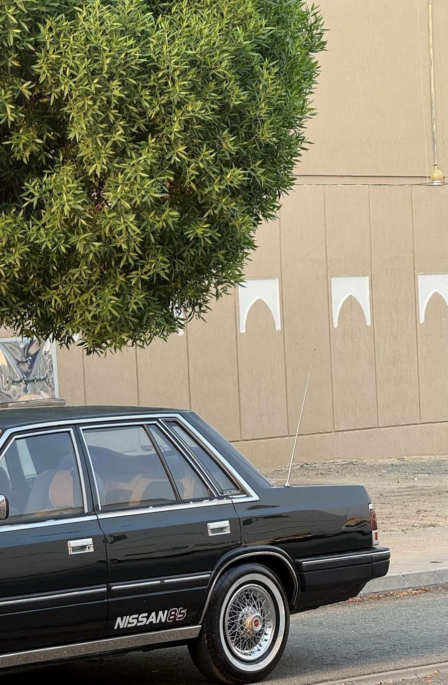 لوريل موديل 1985