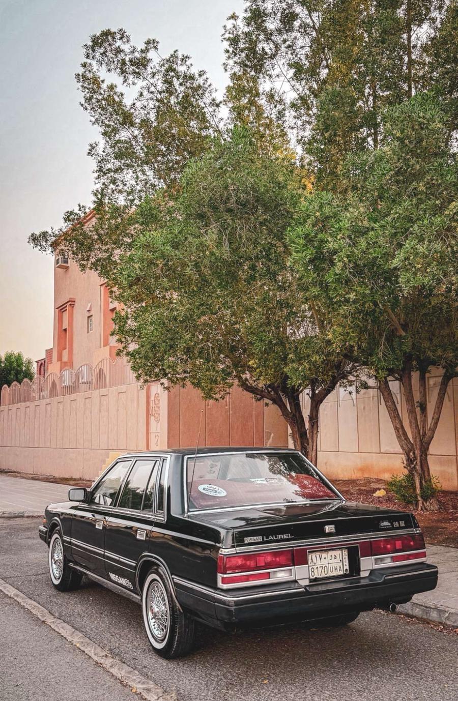 لوريل موديل 1985