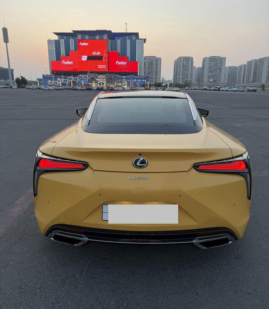 لكزس LC500