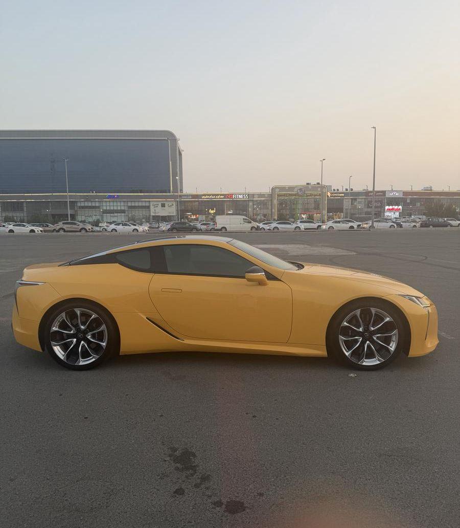 لكزس LC500