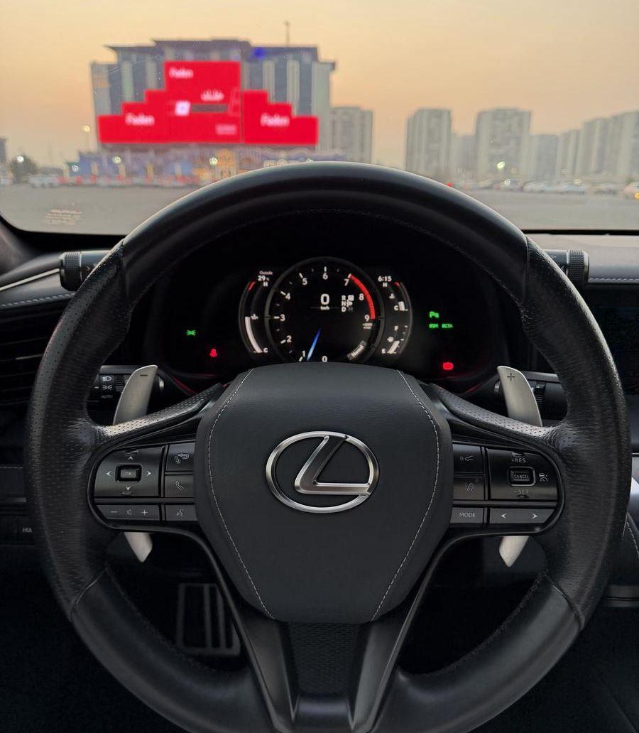 لكزس LC500