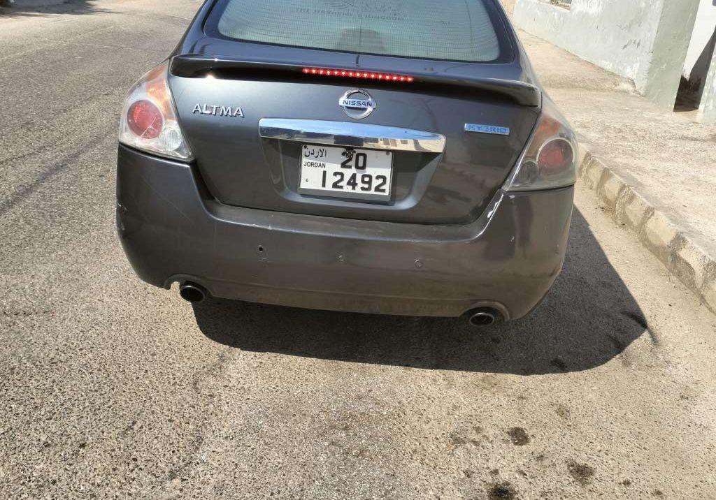 2011, نيسان, التيما,