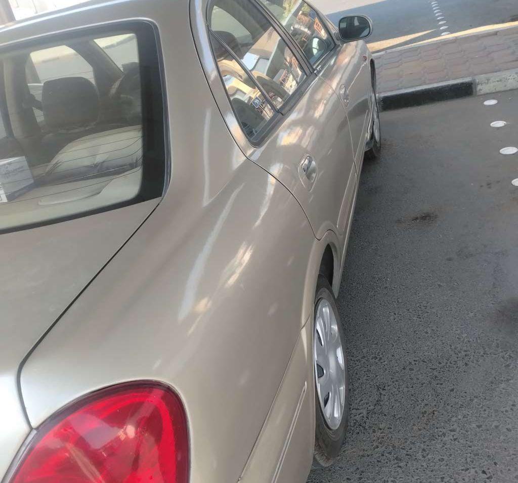2004 نيسان صني