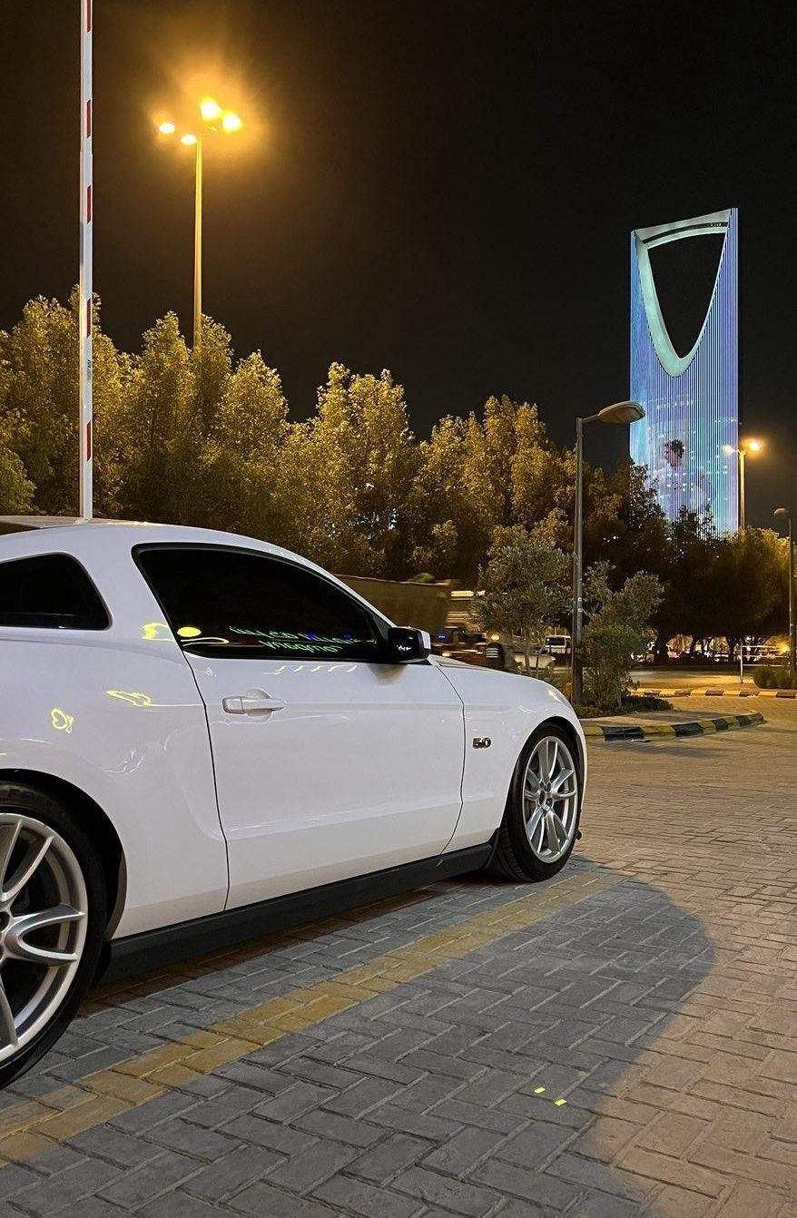 موستنق 2011