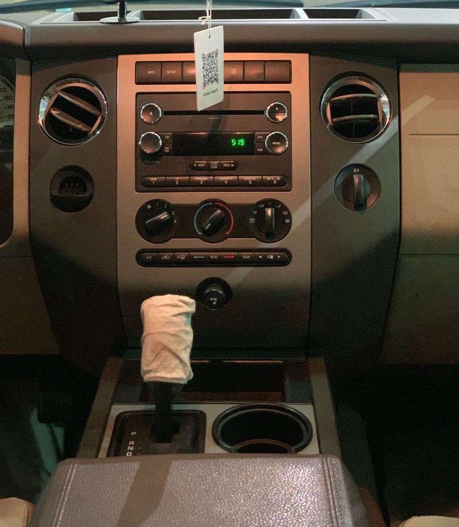 فورد اكسبديشن موديل